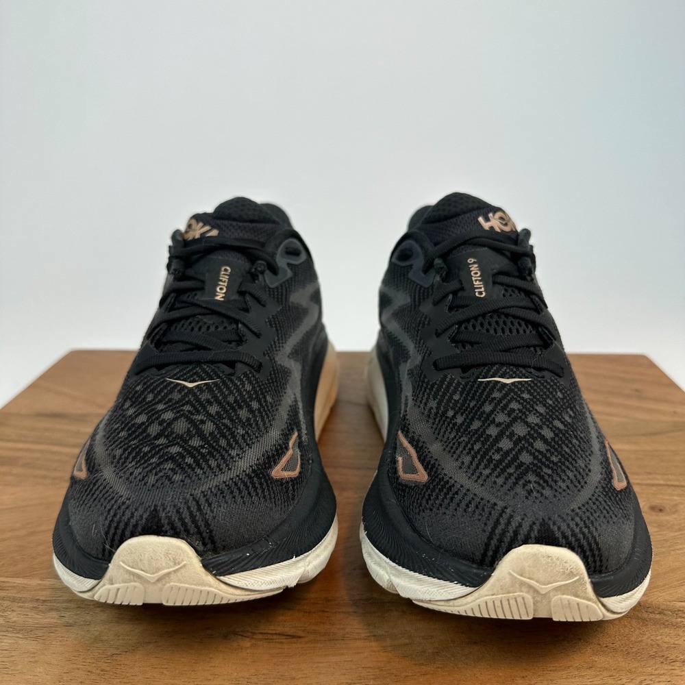 Hoka One One Womens Clifton 9 Running Shoes Size 9.5 B Black Sneakers‎ Shoes GUC - Picture 3 of 9